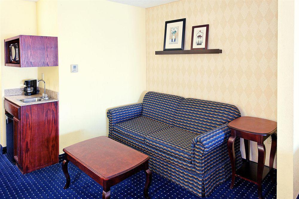 Holiday Inn Express & Suites San Antonio West Sea World Area By Ihg Zimmer foto
