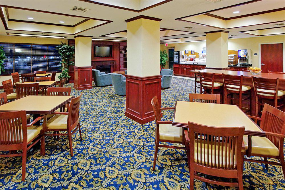 Holiday Inn Express & Suites San Antonio West Sea World Area By Ihg Restaurant foto