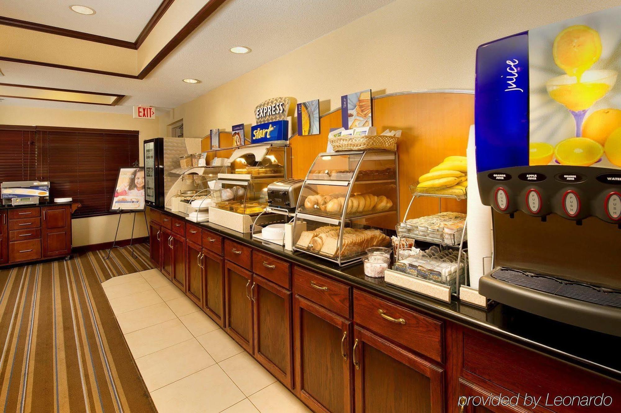 Holiday Inn Express & Suites San Antonio West Sea World Area By Ihg Exterior foto